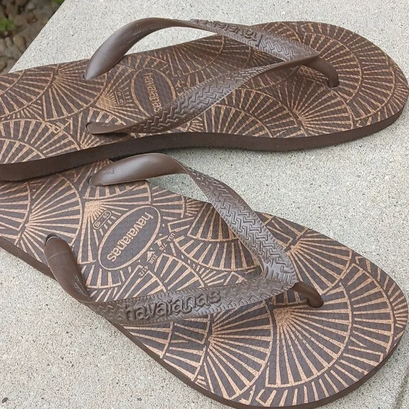 HAVAIANAS FLIP FLOPS BROWN &COPPER WOMENS SIZE 8.5 NWOT - Picture 5 of 10